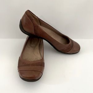 Life Stride Soft System Dig Flats, Size 7.5